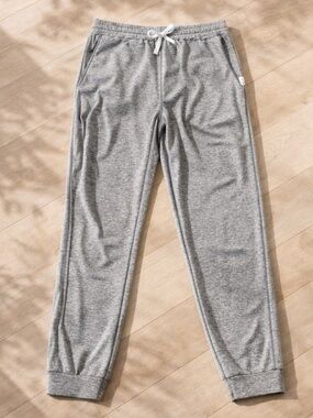 Vuori Heather Gray Performance Joggers Soft Lounge Athleisure Pants
